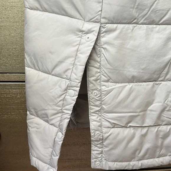 Columbia Women's Pike Lake Long Beige Puffer Vest - Picture 4 of 6